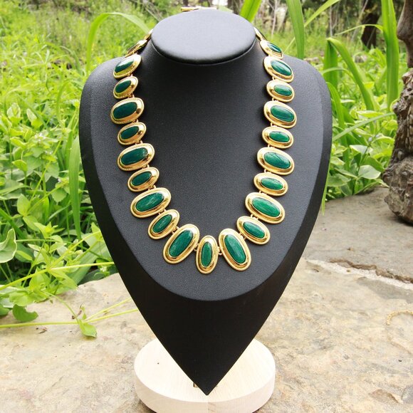 Vintage Courtney G Gold Tone with Green Enamel Necklace - Picture 1 of 11